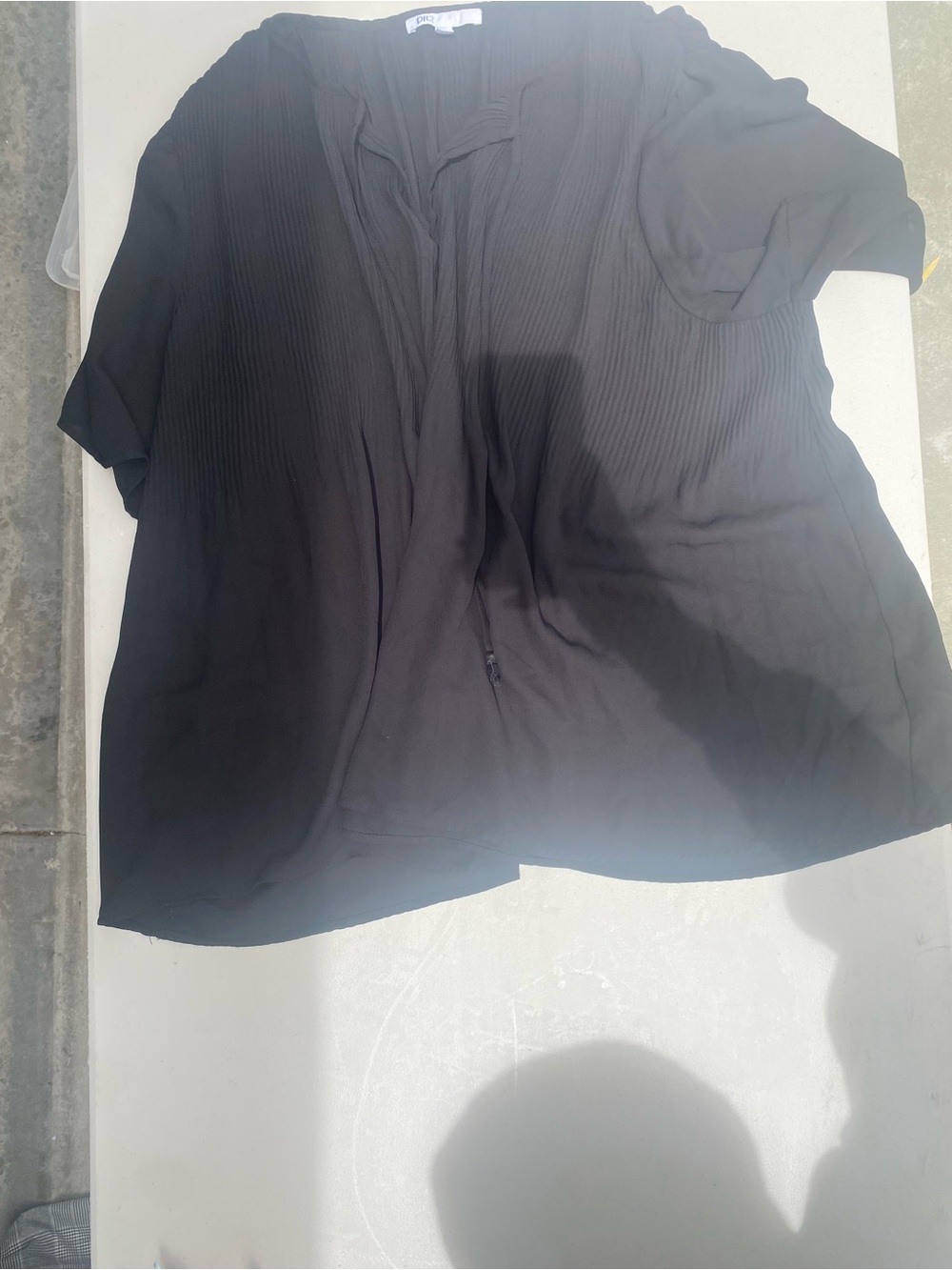 DR2 Black Pleated Short Sleeve Top